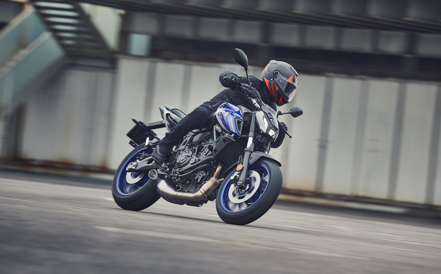 Yamaha MT-07 su circuito