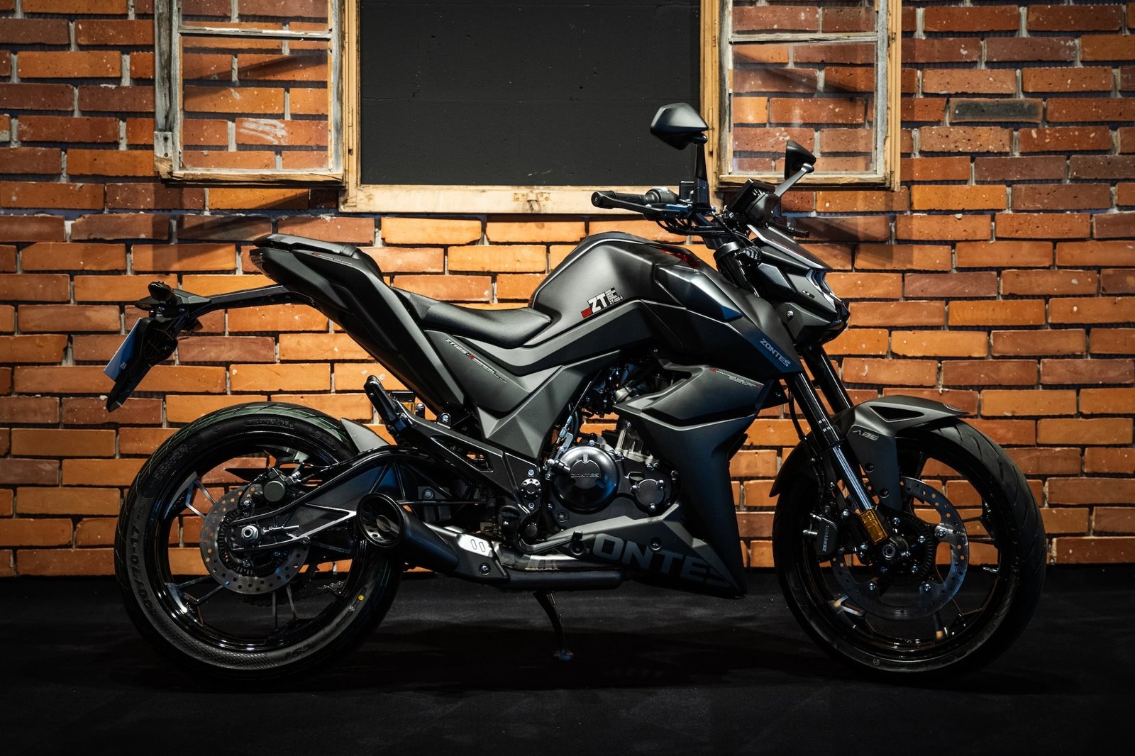 Zontes ZT125 : Le meilleur support téléphone pour votre moto !