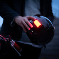 Seconda vista del prodotto – Supporto magnetico universale per casco Shapeheart