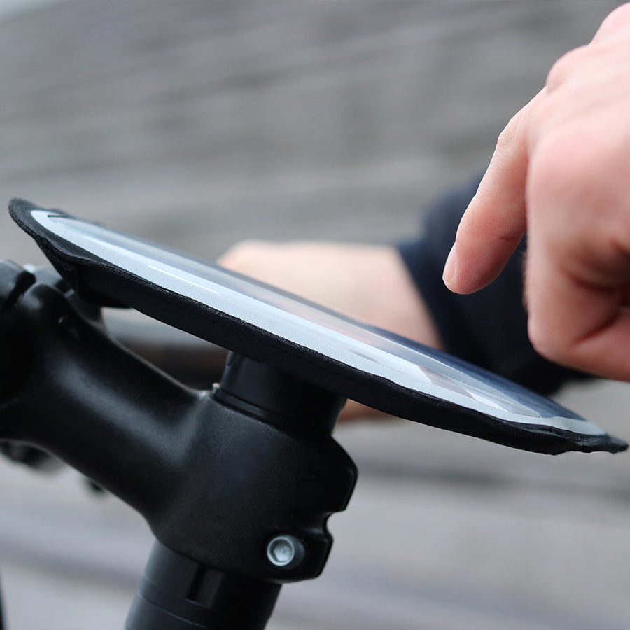 Supporto magnetico per telefono Shapeheart montato sulla pipa, con custodia magnetizzata che offre uno schermo accessibile e sicuro