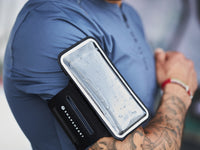 Fascia da braccio Shapeheart con custodia impermeabile, che protegge lo smartphone dalla pioggia e compatibile con il touchscreen.