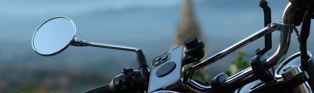 I bei giorni sono tornati: è il momento ideale per riprendere la moto. Regalatevi una ripresa di stagione confortevole con un equipaggiamento pratico e adatto.