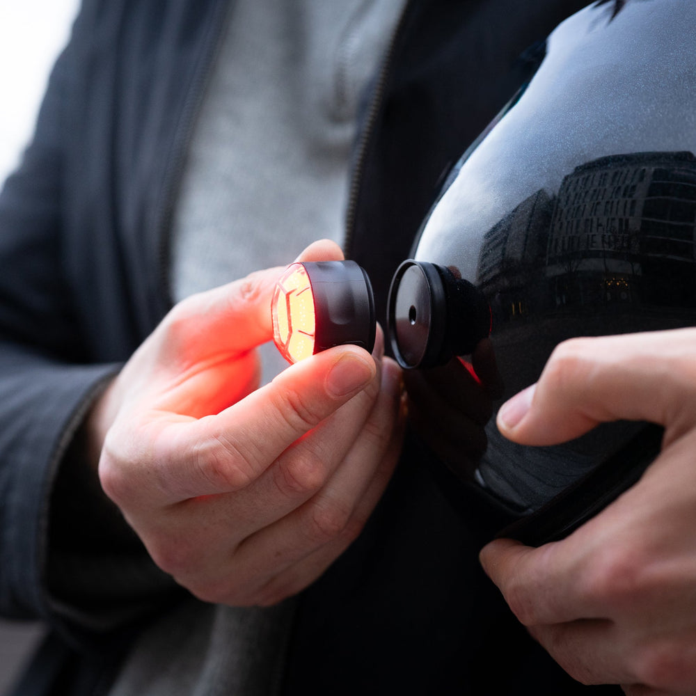 Luce agganciata al supporto per casco – Supporto magnetico universale per casco Shapeheart