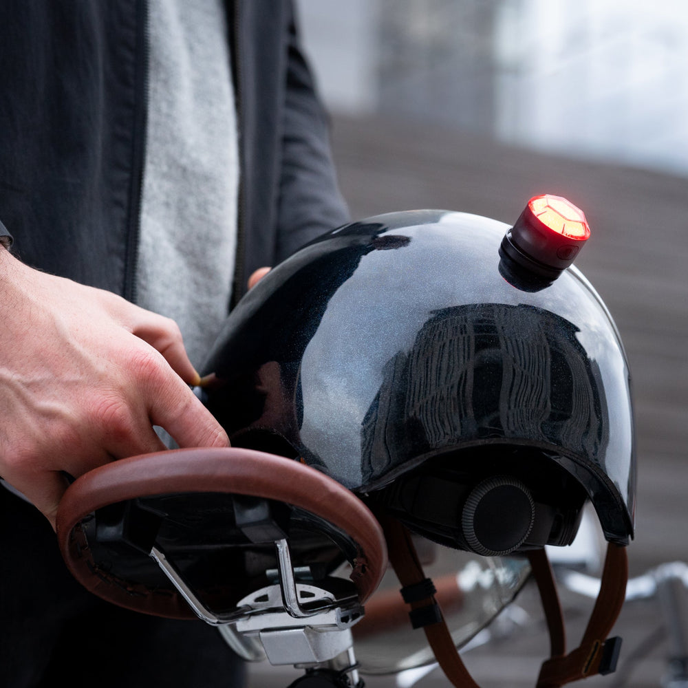Luce agganciata al supporto per casco – Supporto magnetico universale per casco Shapeheart