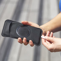 Facilissimo da usare, puoi collegare le cuffie o caricare il telefono prima della partenza!